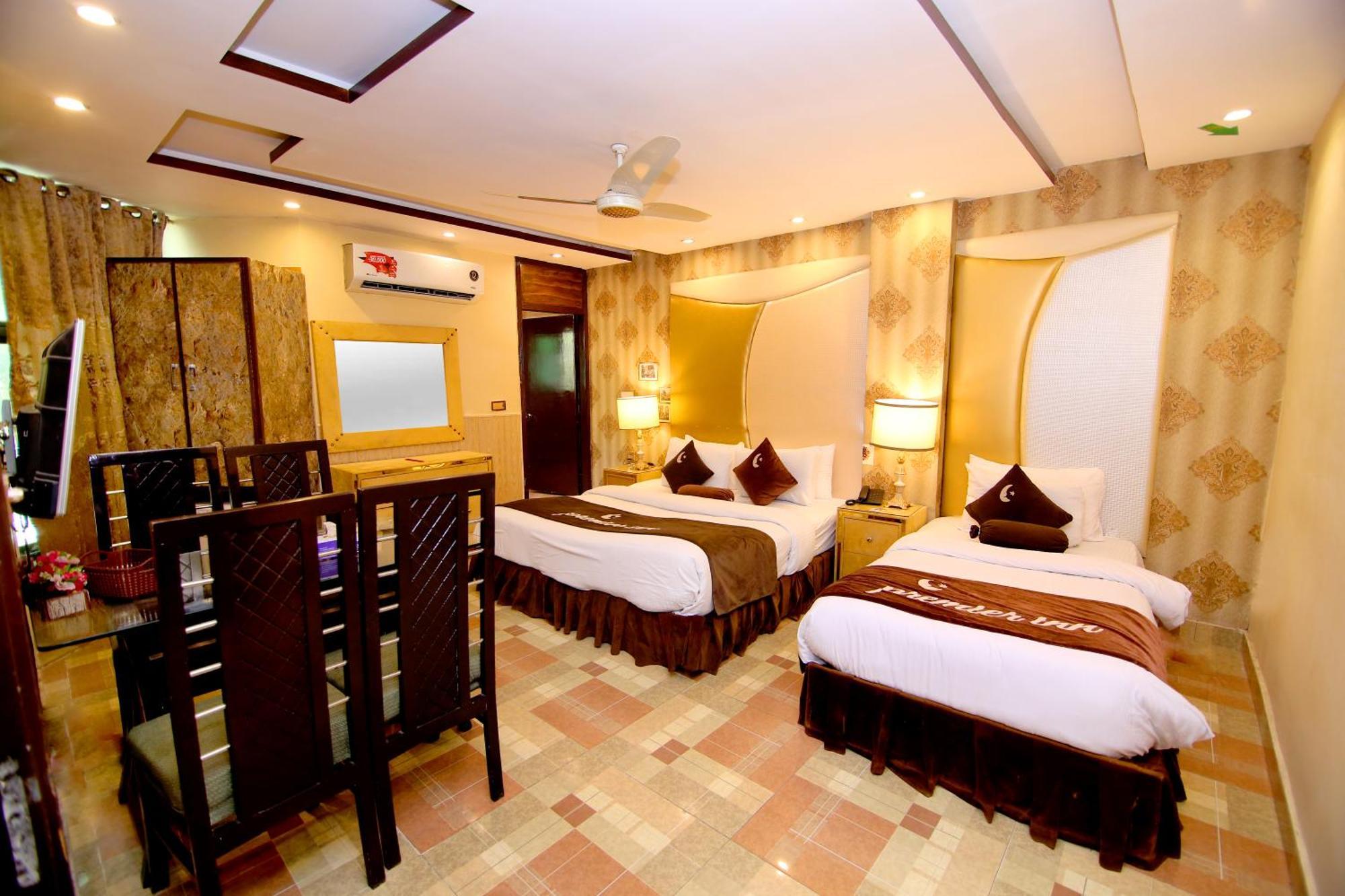 Premier Inn Gulberg Lahaur Zewnętrze zdjęcie