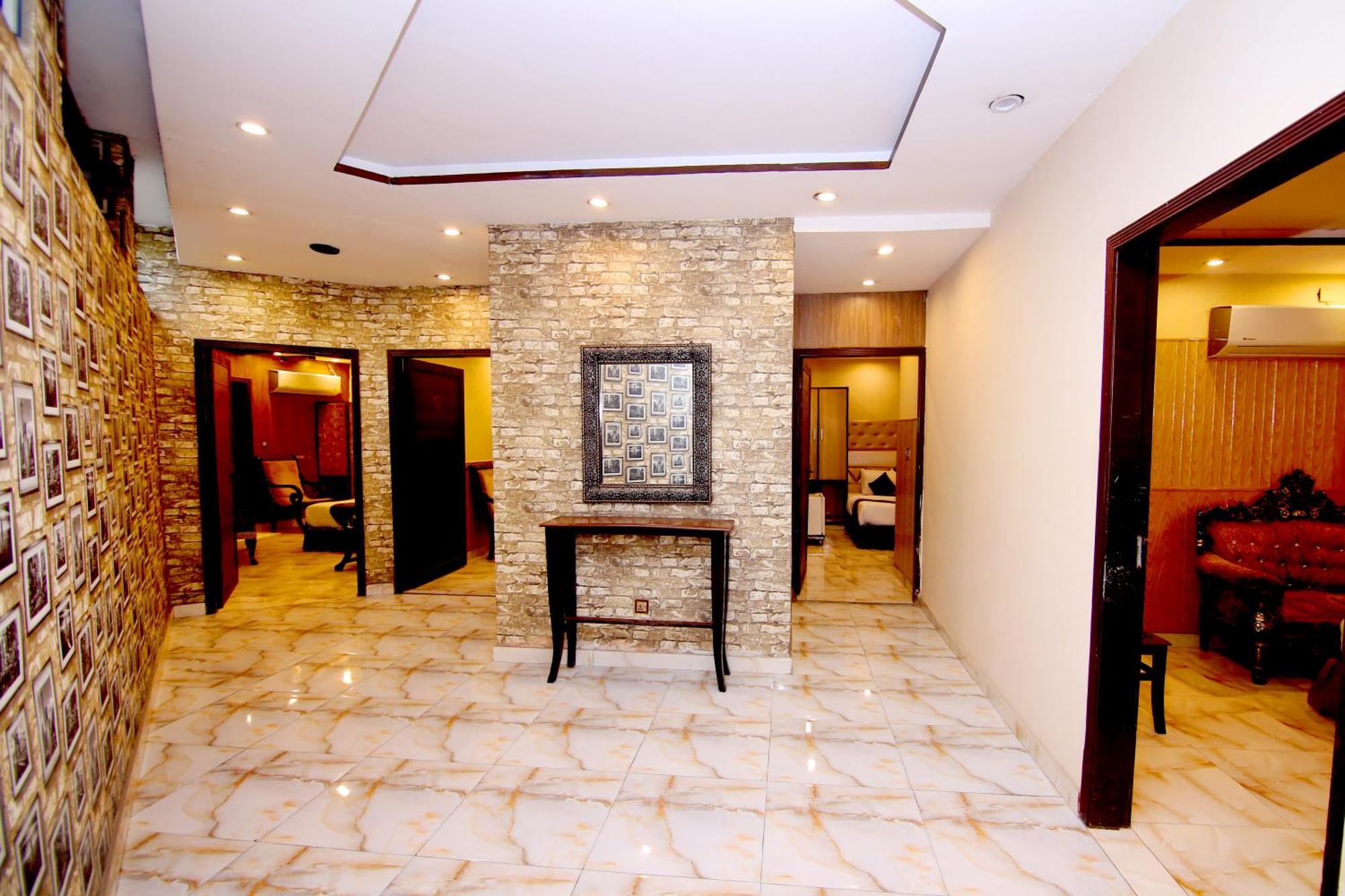 Premier Inn Gulberg Lahaur Zewnętrze zdjęcie