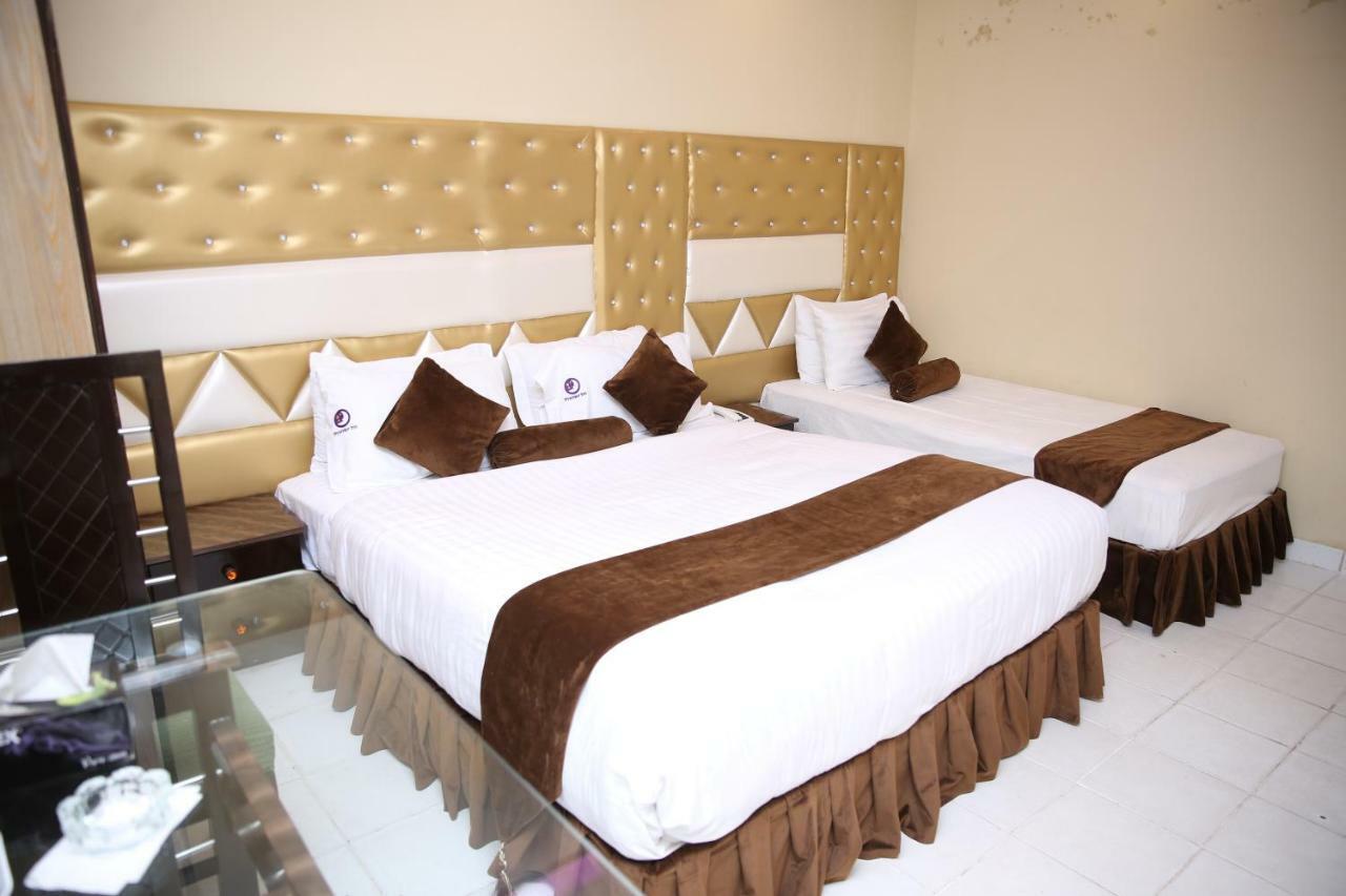Premier Inn Gulberg Lahaur Zewnętrze zdjęcie