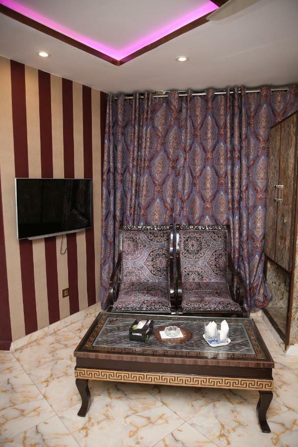Premier Inn Gulberg Lahaur Zewnętrze zdjęcie